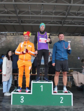 Petrovi Pospíšilovi se v sobotu zadařilo v Bruntále, Irena Pospíšilová na bedně v Uherském Hradišti, Lukáš Koudelka bojoval v neděli na dráze v Kuřimi a hlavně Dana Hyláková dokončila Ironmanna na MS na Havaji
